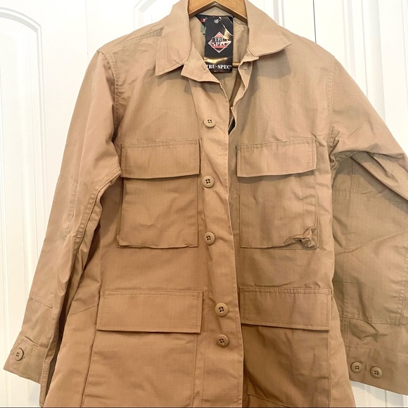 Tru Spec Professional Grade Khaki Uniform Button Up Shirt - Picture 4 of 8